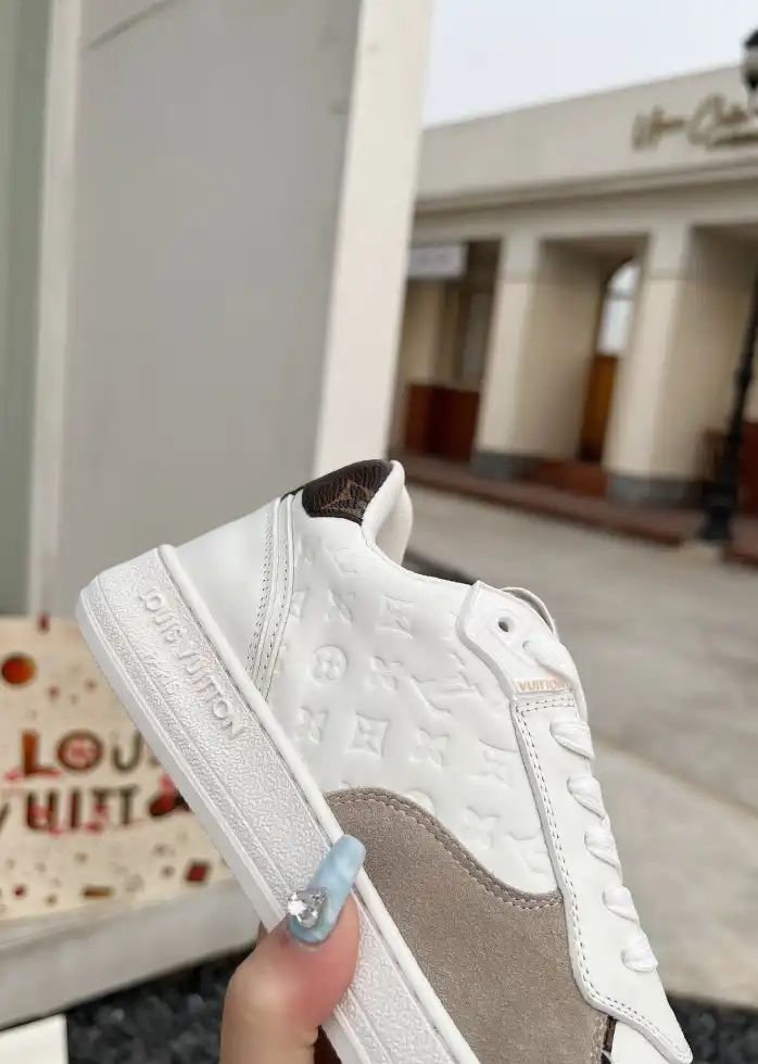 hype Louis Vuitton Sneakers