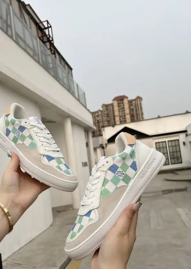 hype Louis Vuitton Sneakers