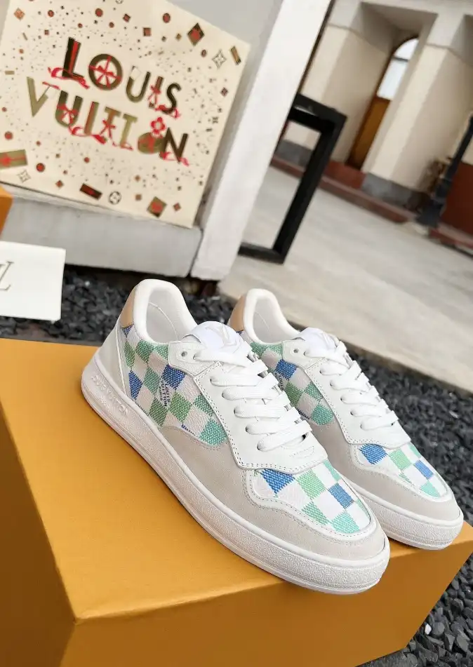 hype Louis Vuitton Sneakers