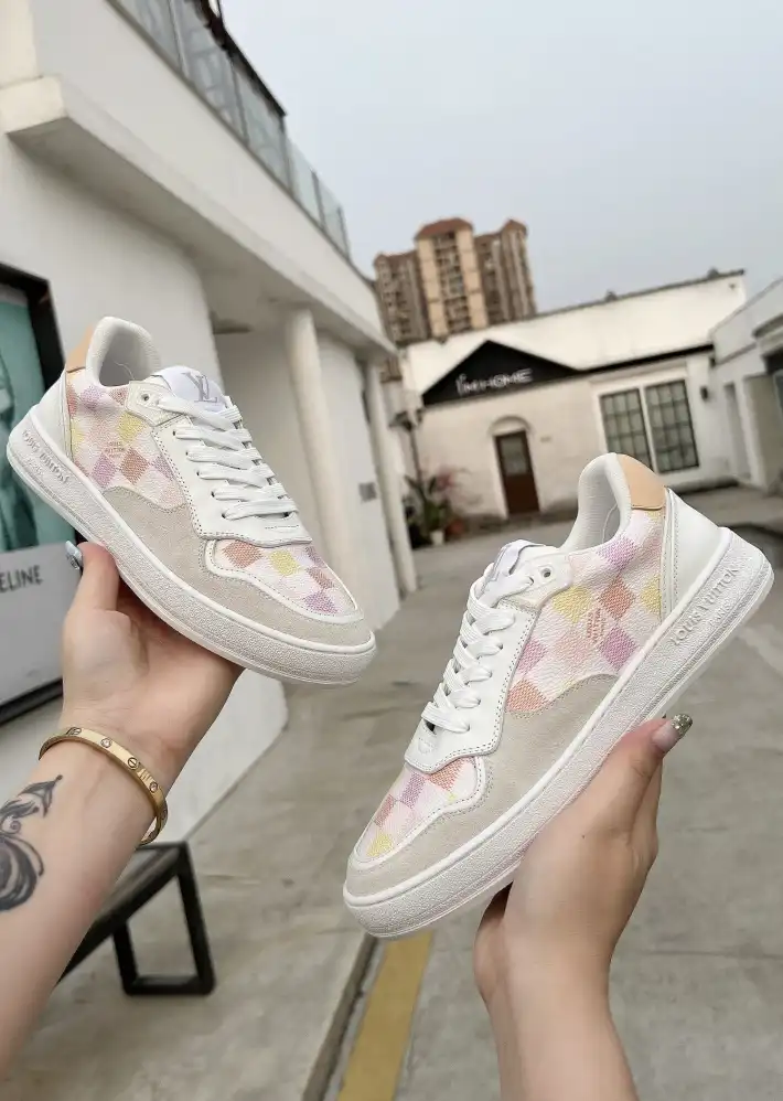 hype Louis Vuitton Sneakers