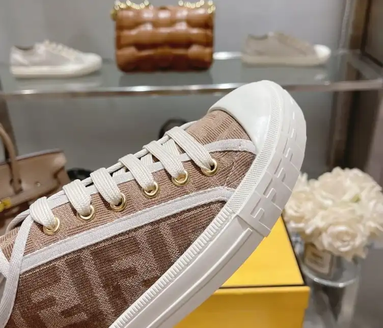 hype Christian Dior Sneakers