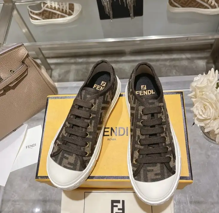 hype Christian Dior Sneakers