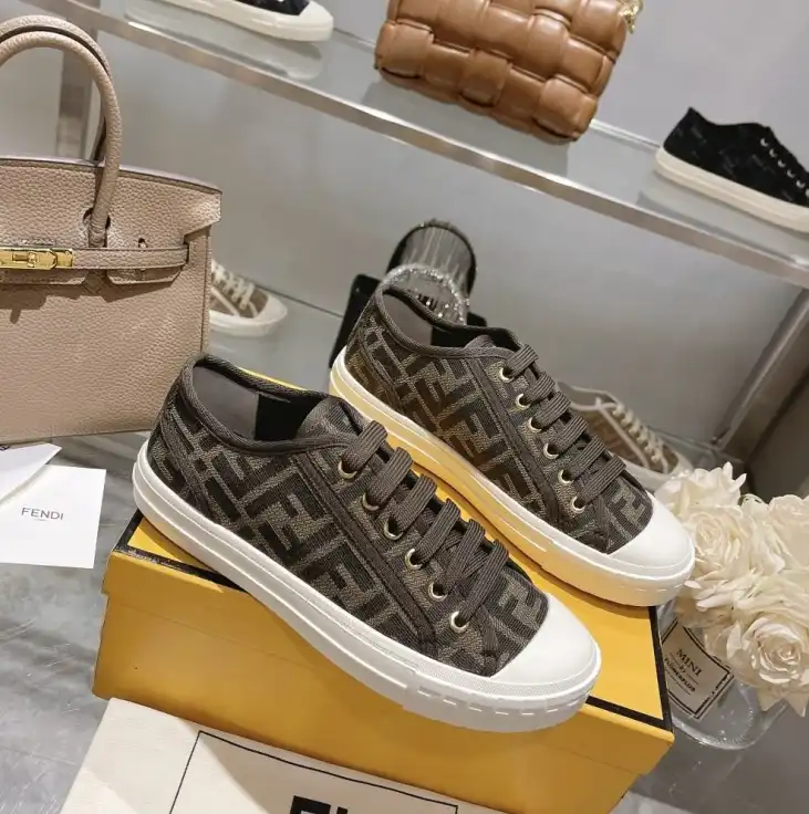 hype Christian Dior Sneakers