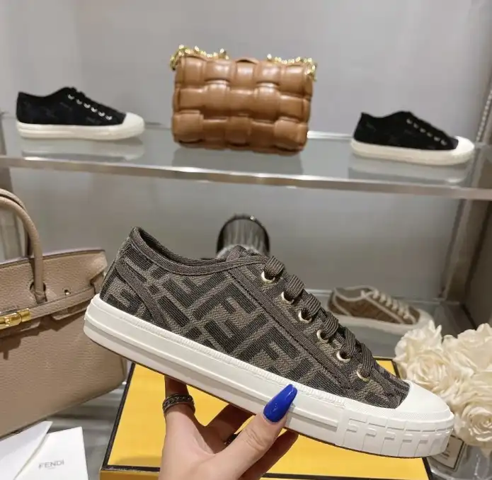 hype Christian Dior Sneakers