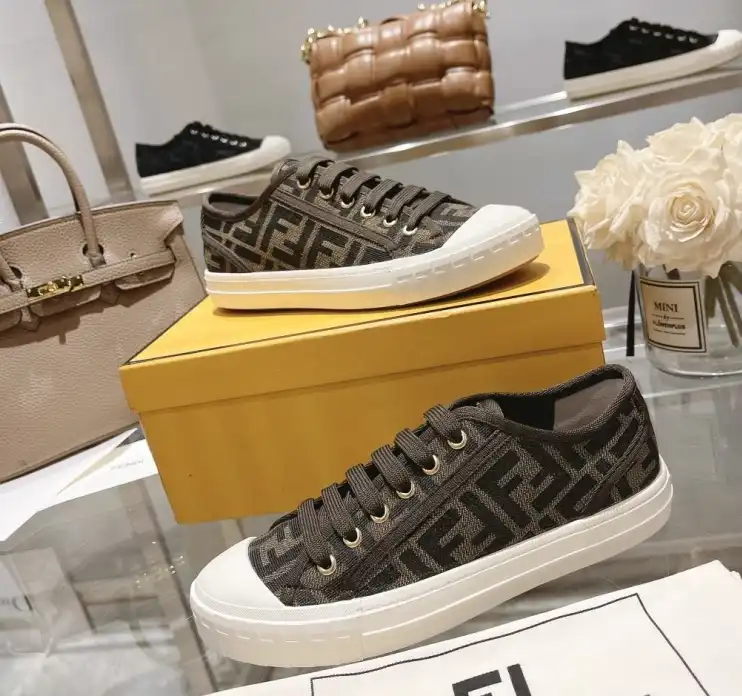 hype Christian Dior Sneakers