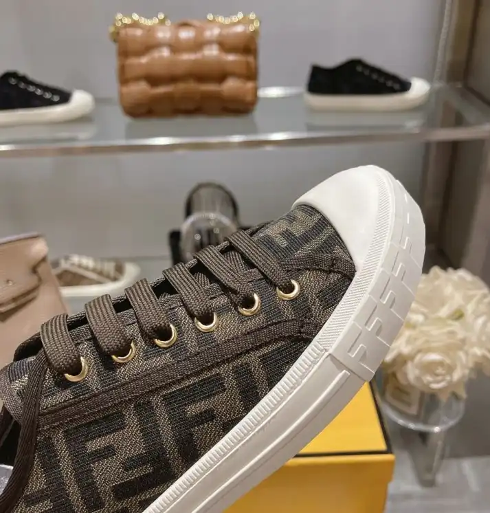 hype Christian Dior Sneakers