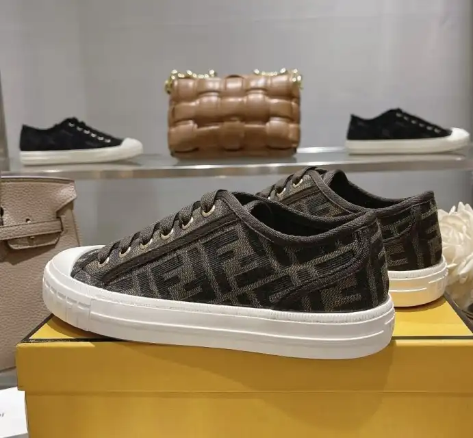 hype Christian Dior Sneakers