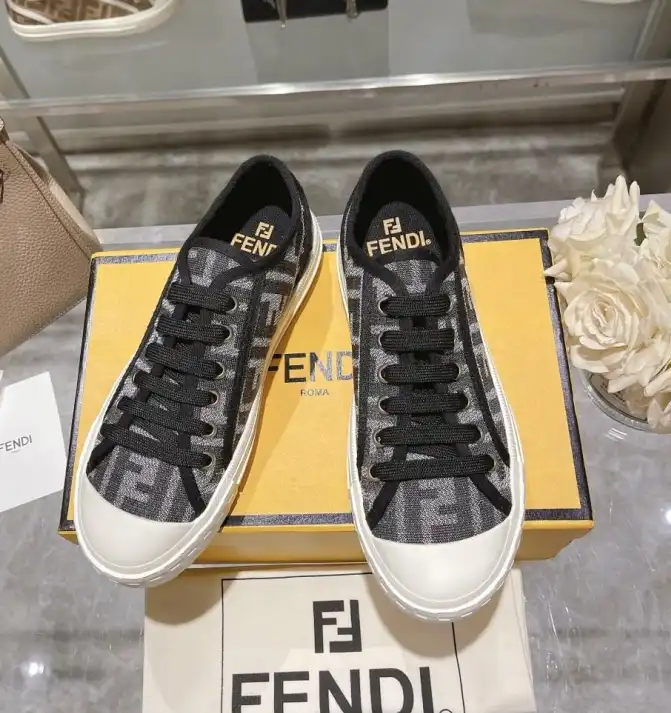 hype Christian Dior Sneakers