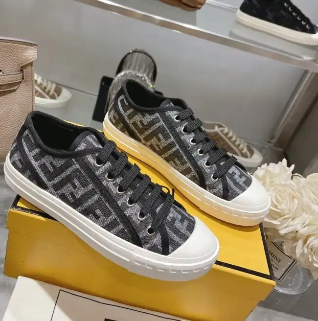 hype Christian Dior Sneakers