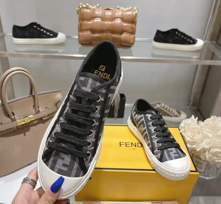 hype Christian Dior Sneakers