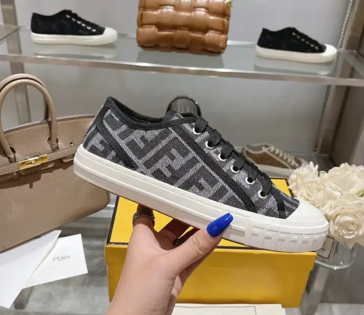 hype Christian Dior Sneakers