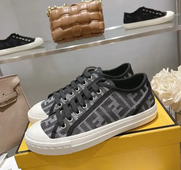 hype Christian Dior Sneakers