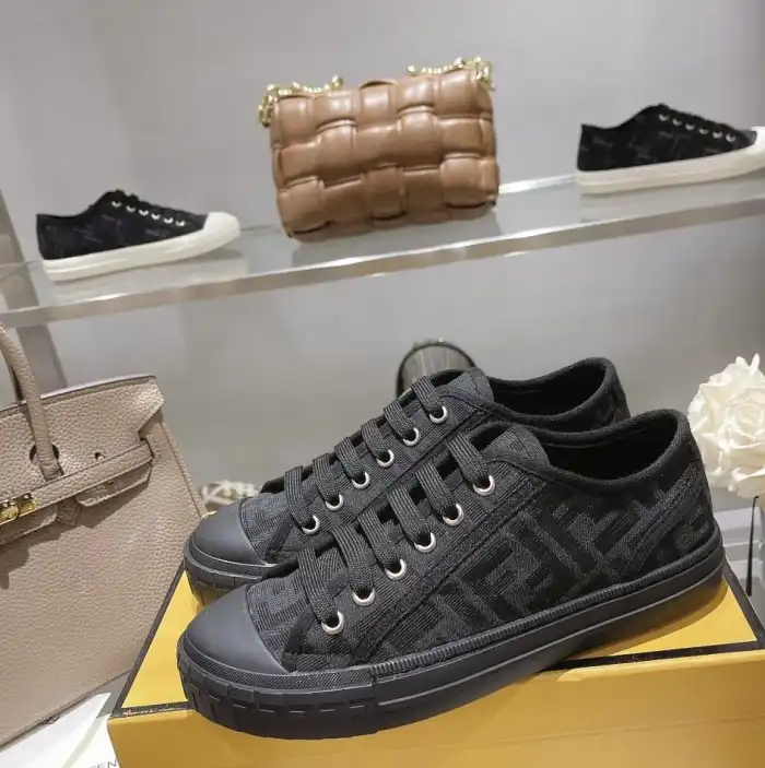 hype Christian Dior Sneakers