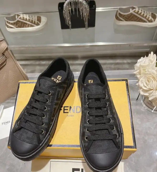 hype Christian Dior Sneakers