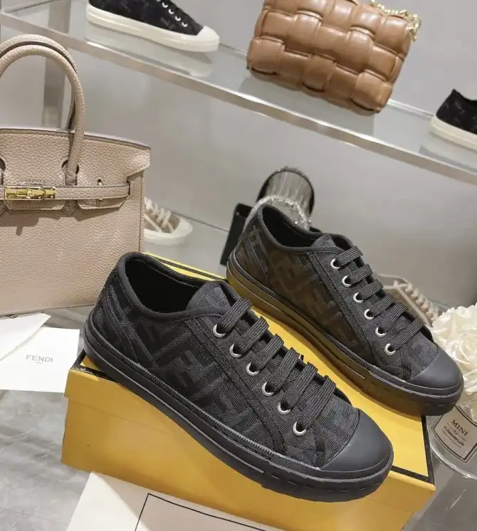 hype Christian Dior Sneakers