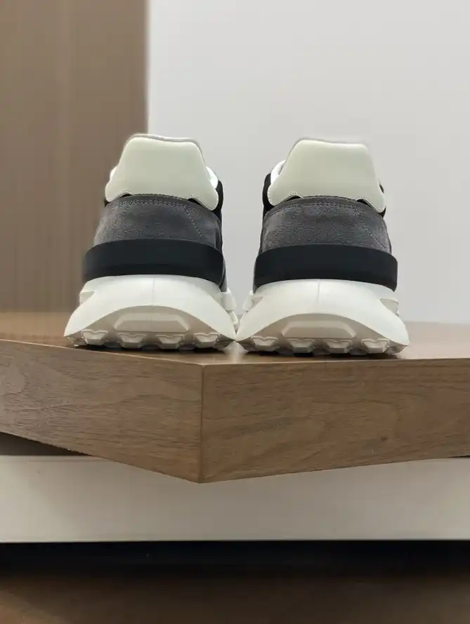 hype Hermes Sneakers