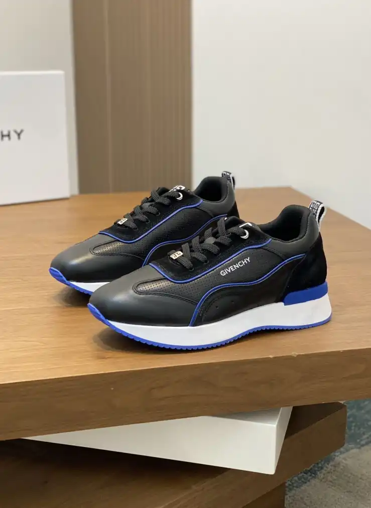 hype Givenchy Sneakers