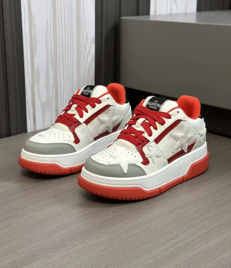 hype Valentino Sneakers