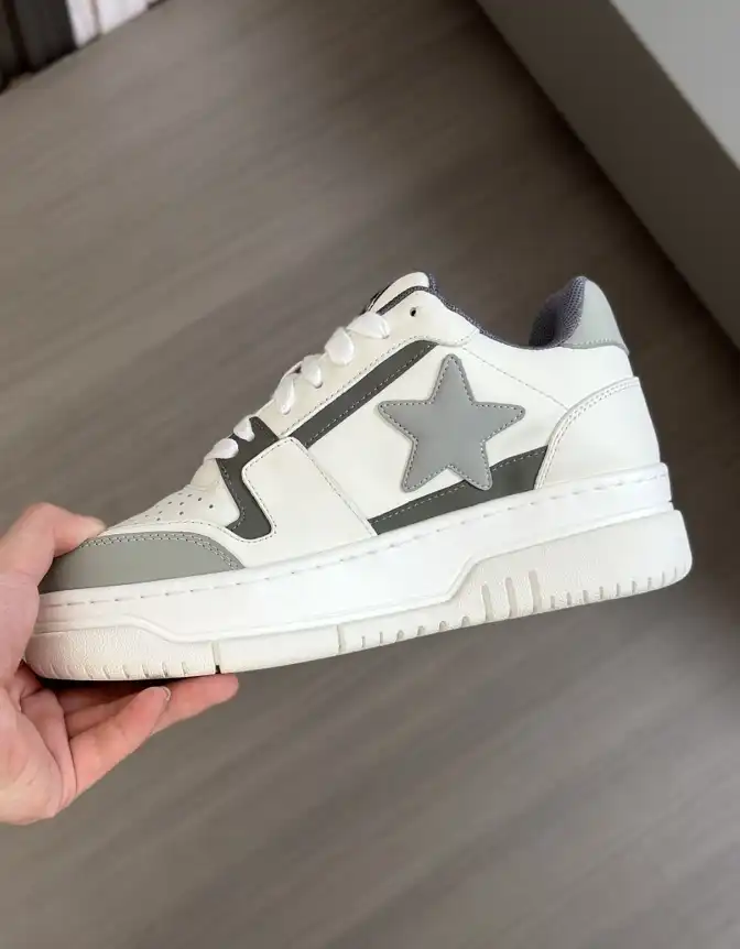 hype Valentino Sneakers