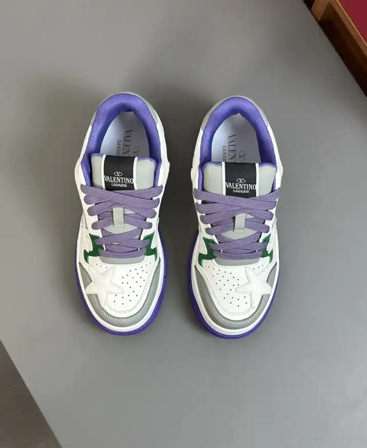 hype Valentino Sneakers