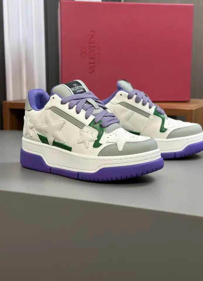 hype Valentino Sneakers