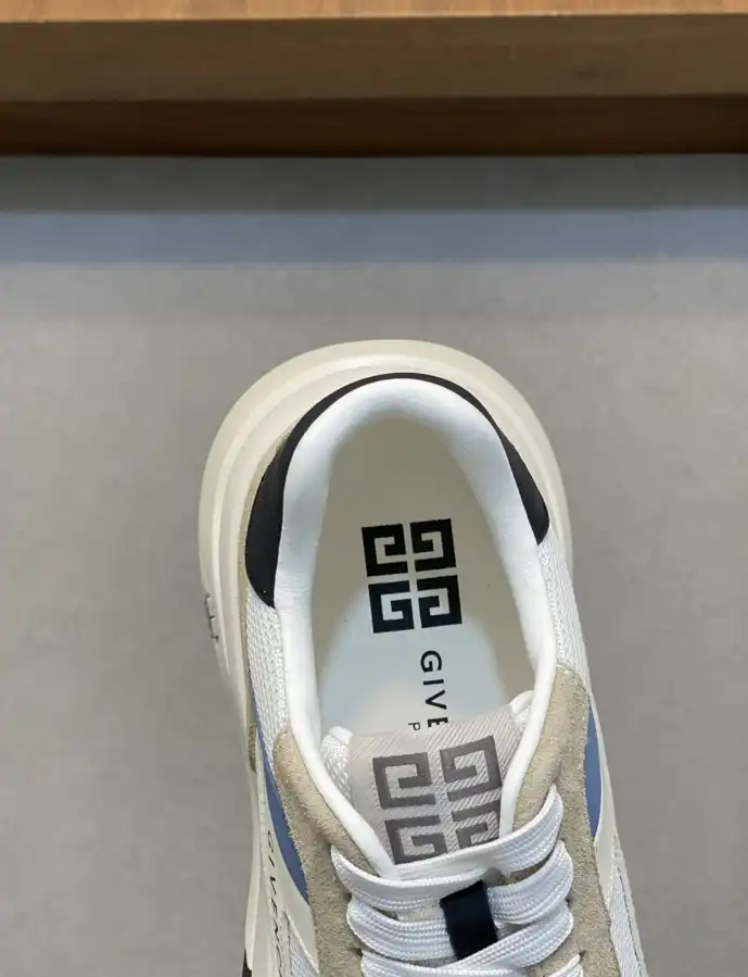 hype Givenchy Sneakers