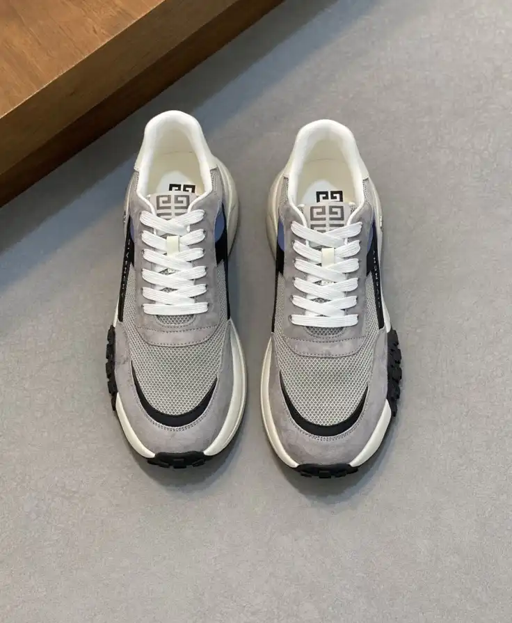 hype Givenchy Sneakers