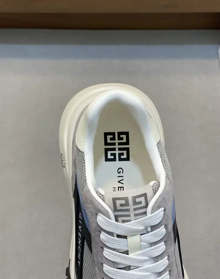 hype Givenchy Sneakers