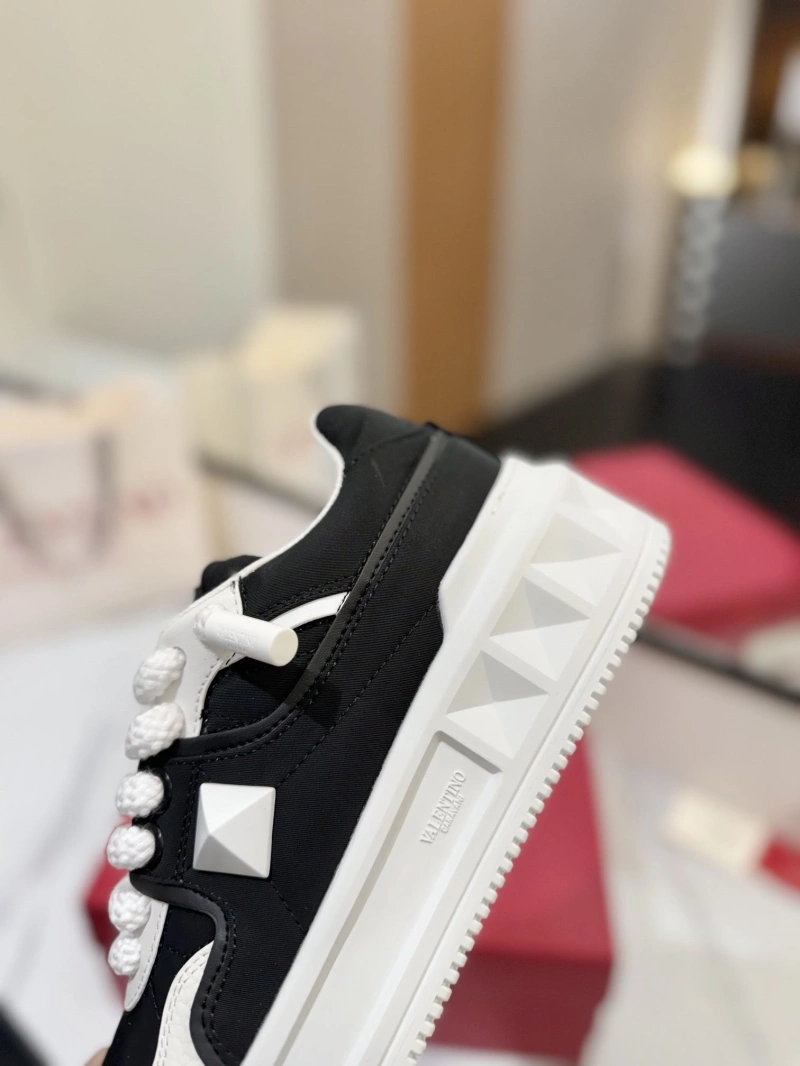 Valentino Sneakers