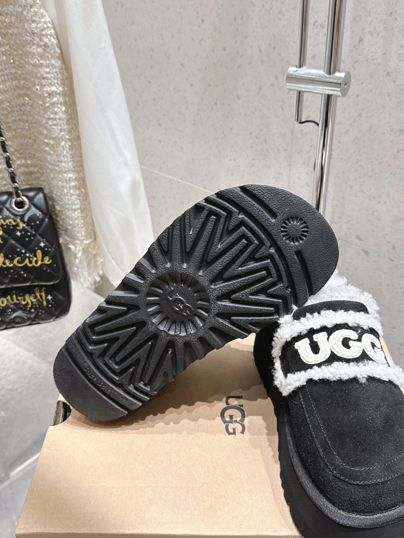UGG Casual Shoes