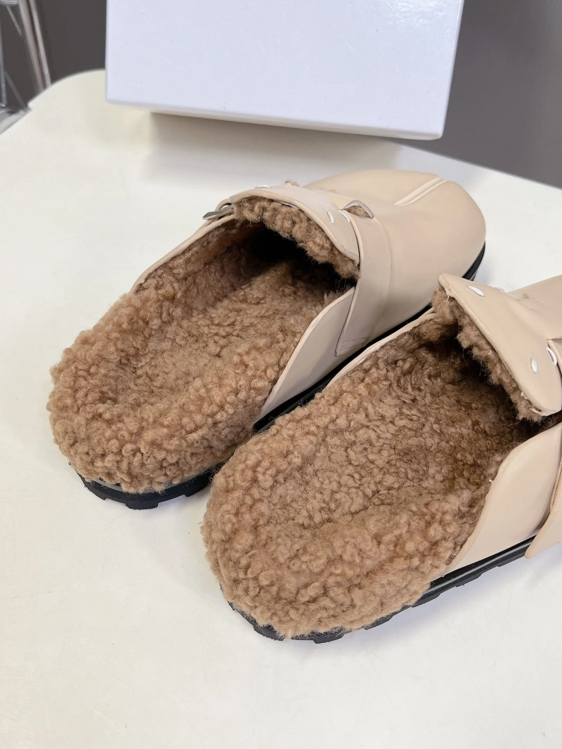 Other Slippers