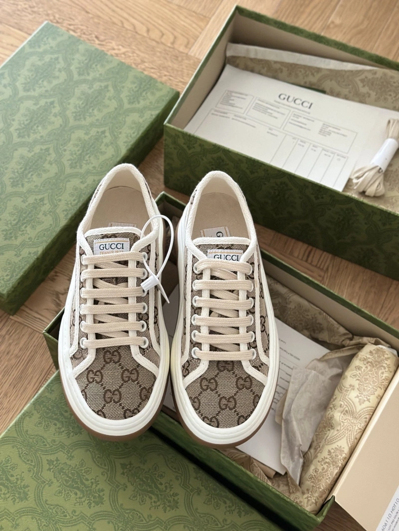 Gucci Sneakers