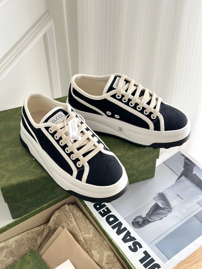 Gucci Sneakers