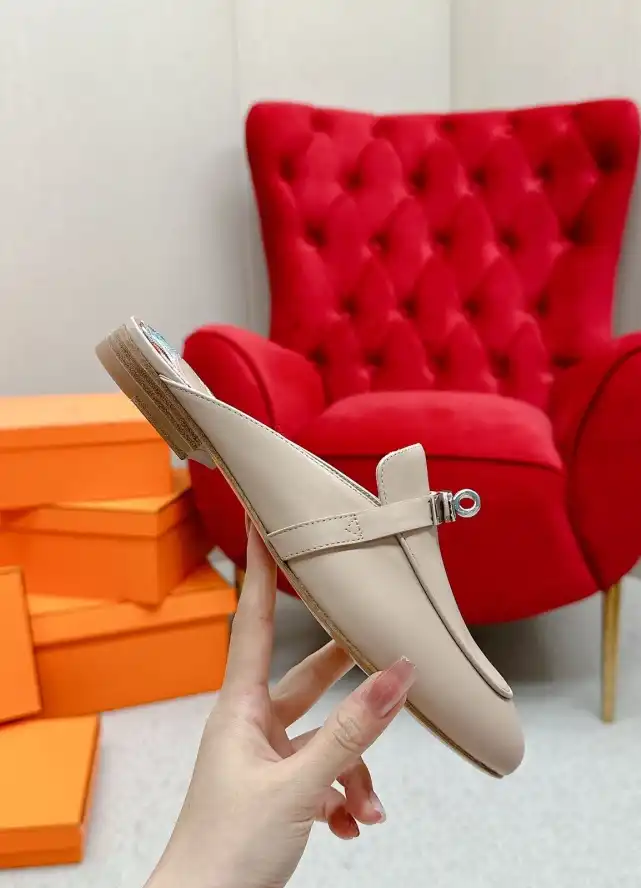 Hermes Slippers
