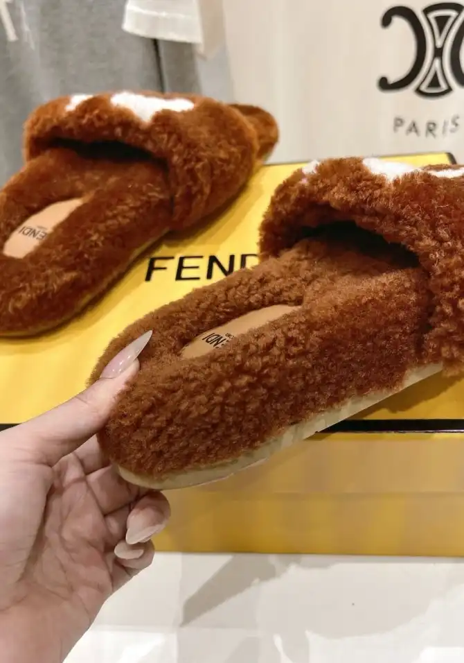 Fendi Slippers