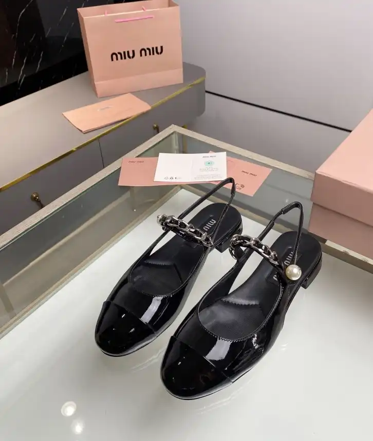 hype Miu Miu Slippers