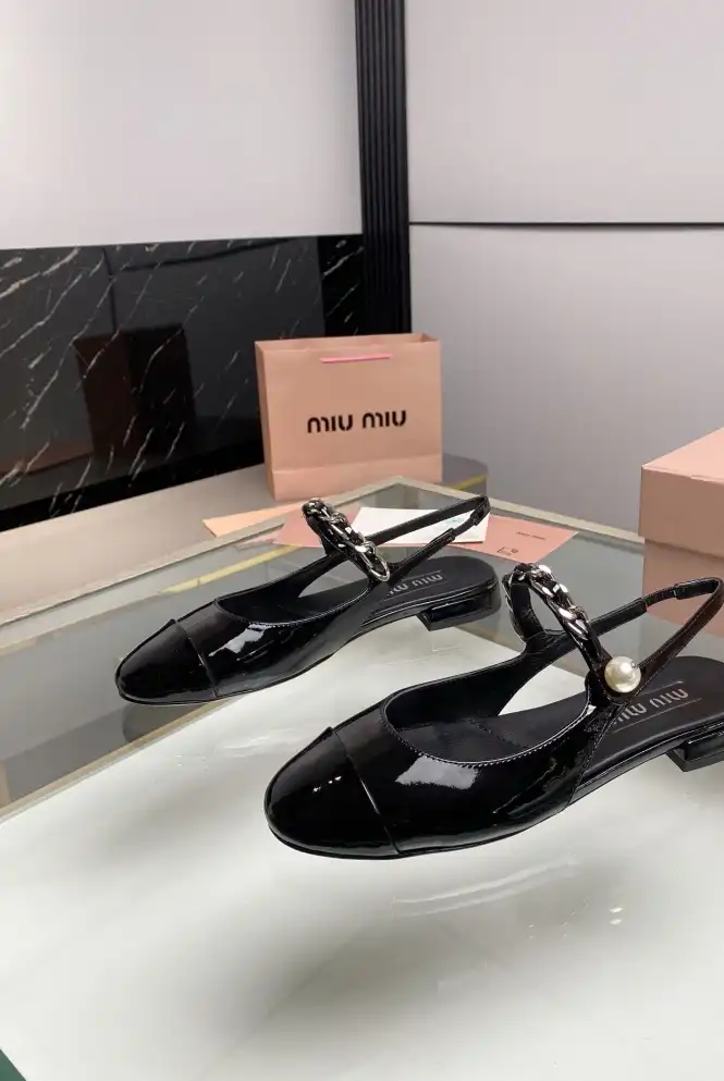 hype Miu Miu Slippers