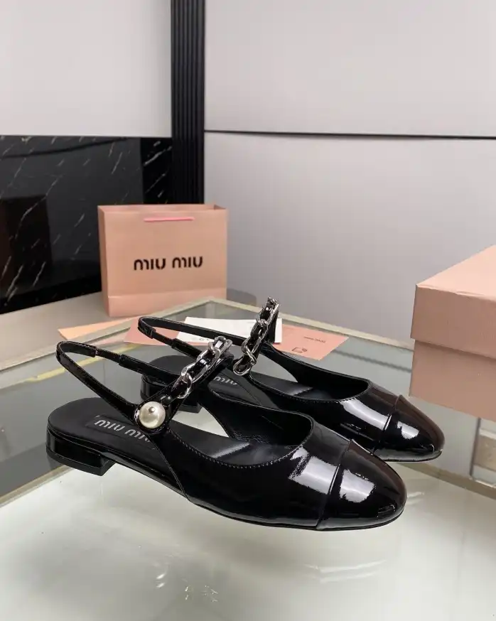 hype Miu Miu Slippers