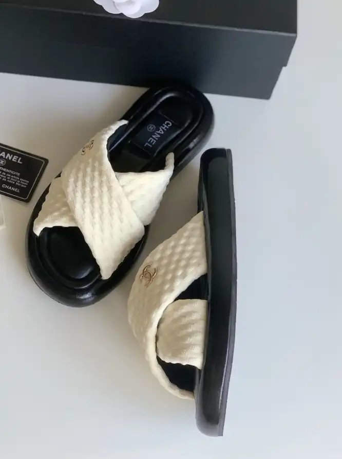 hype Chanel Slippers