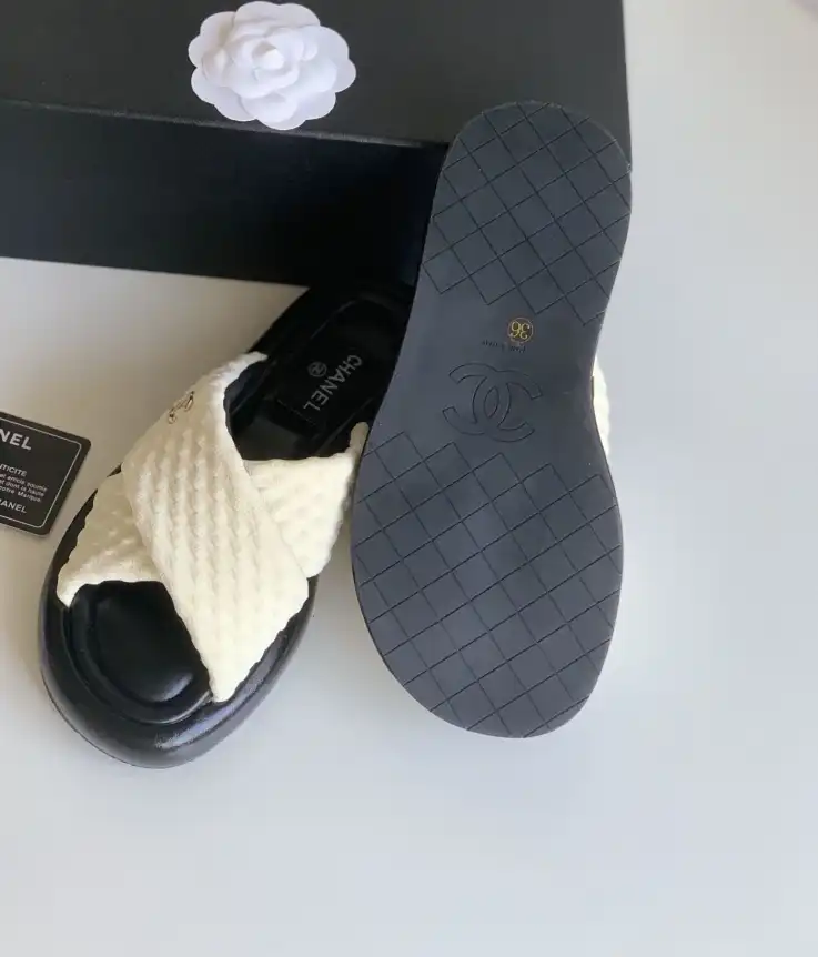 hype Chanel Slippers