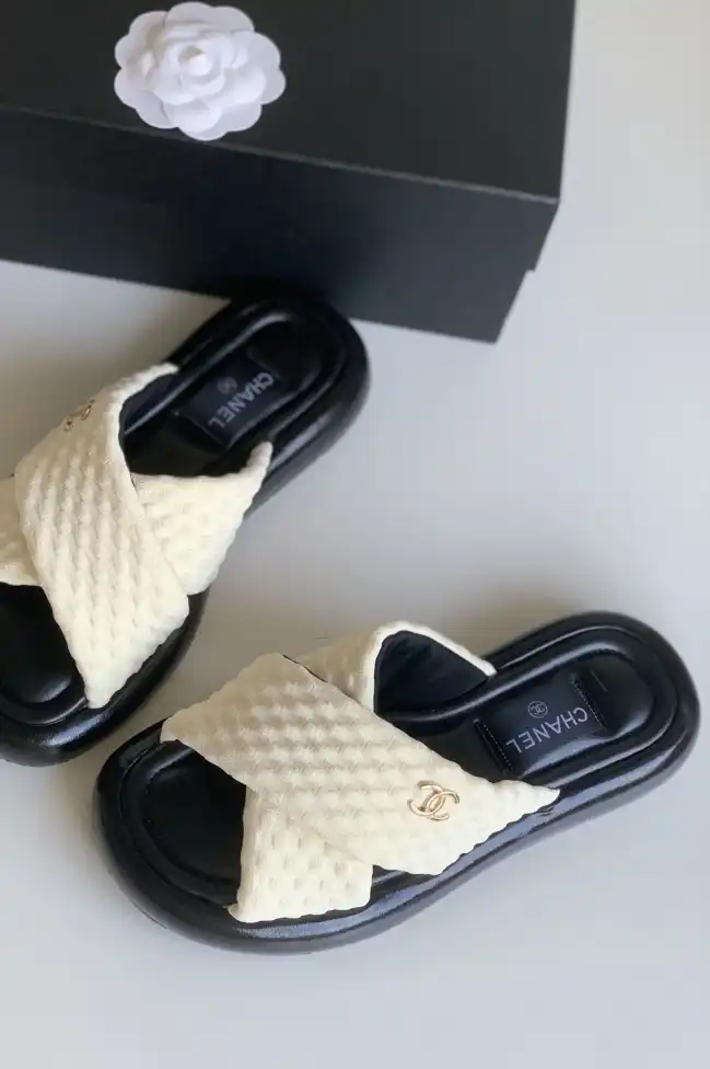 hype Chanel Slippers