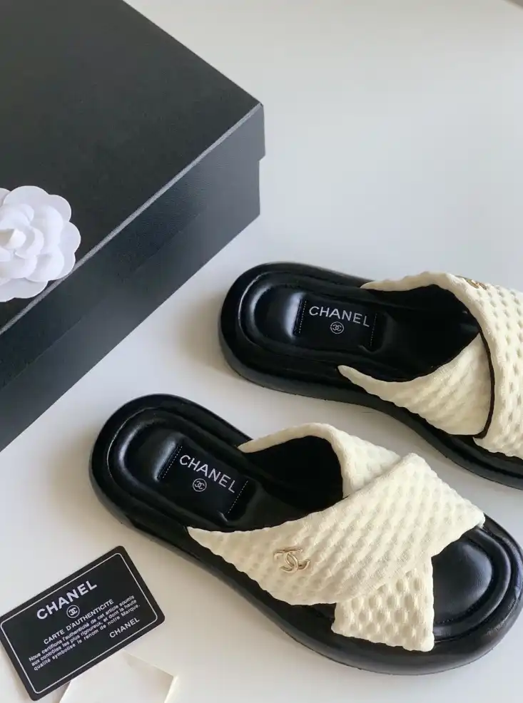 hype Chanel Slippers