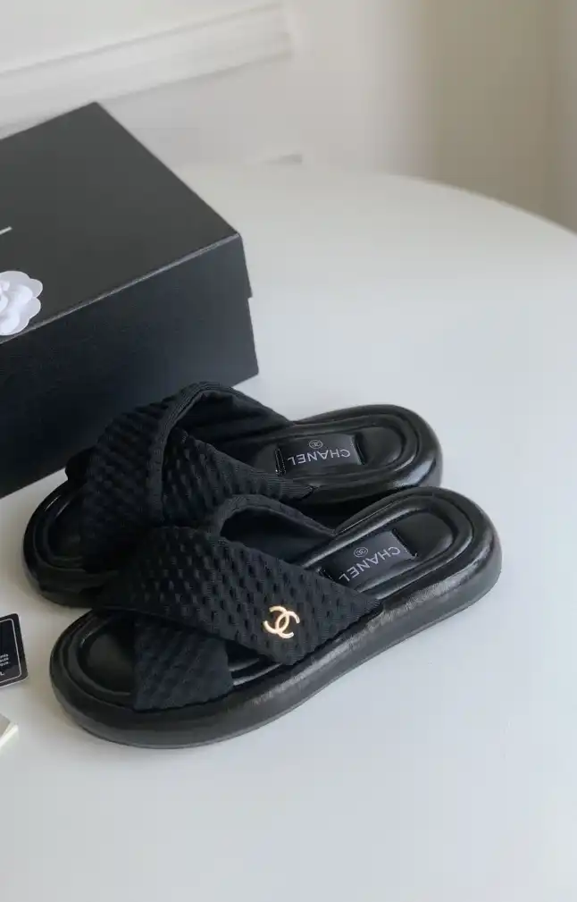 hype Chanel Slippers