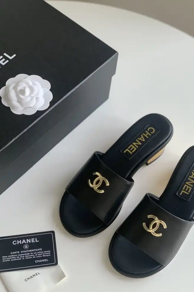 hype Chanel Slippers