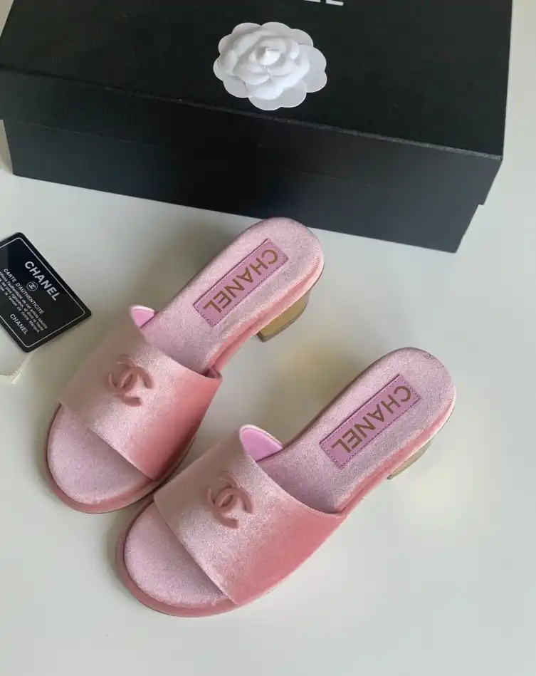 hype Chanel Slippers