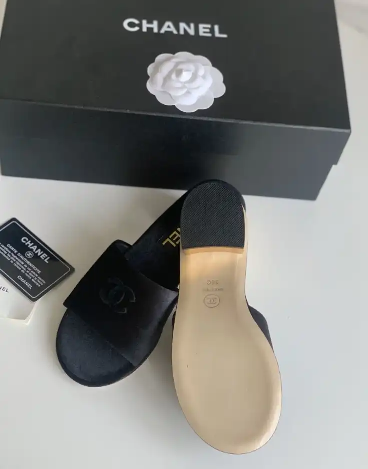 hype Chanel Slippers