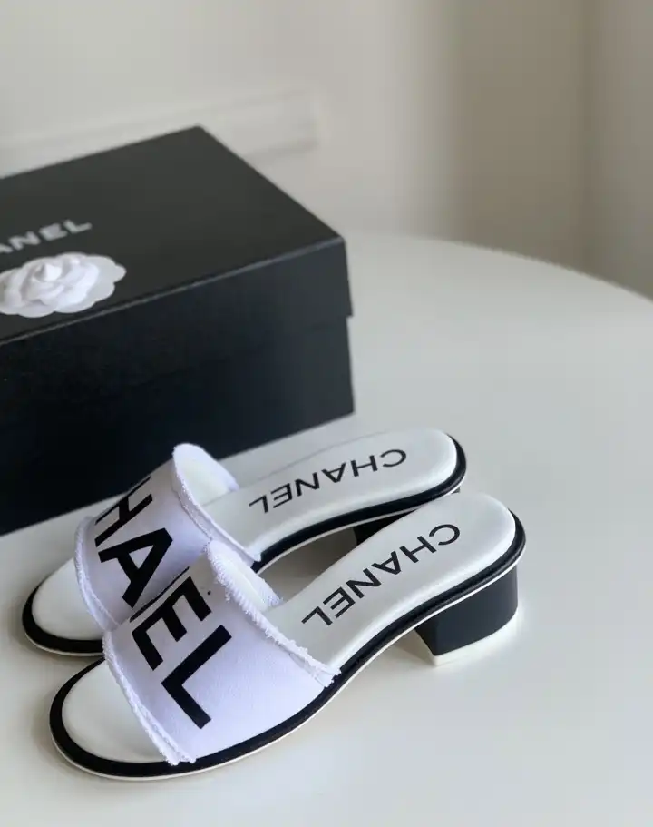 hype Chanel Slippers