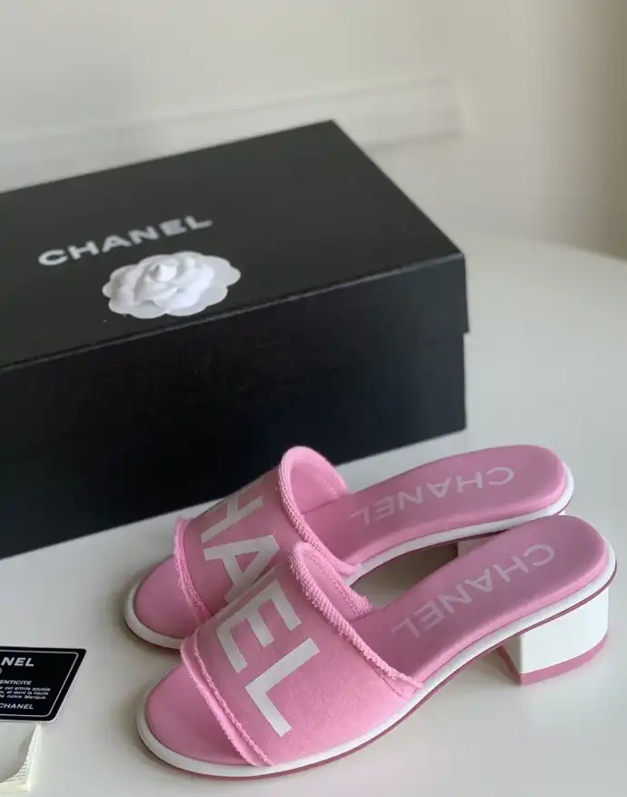 hype Chanel Slippers