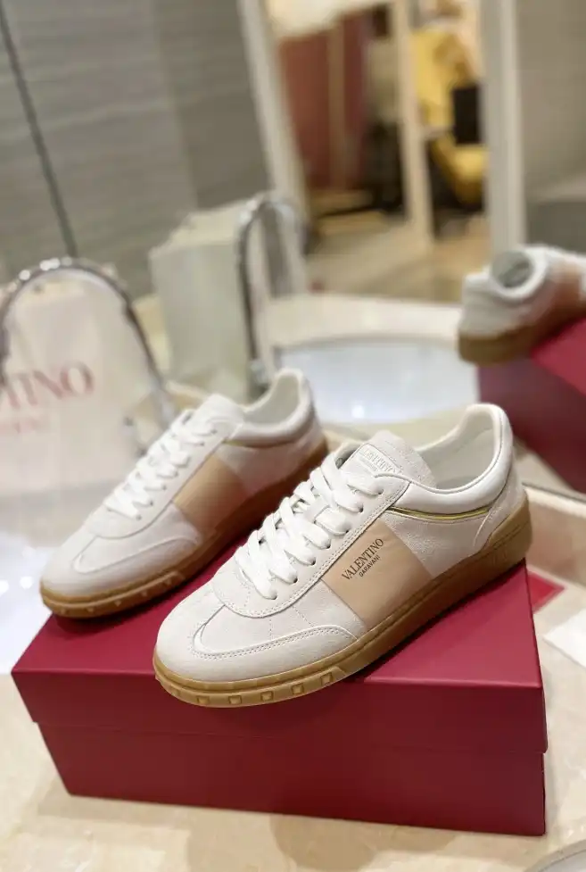 hype Valentino Casual Shoes