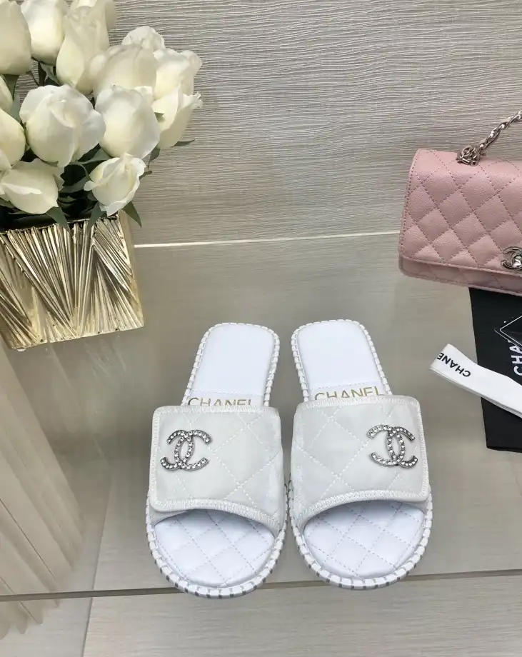 hype Chanel Slippers